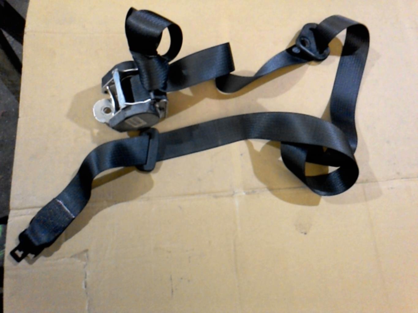 Ceinture arriere centrale