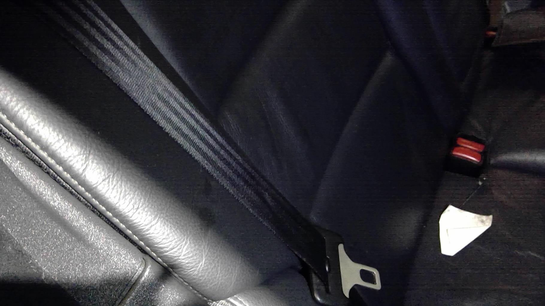 Ceinture arriere droit
