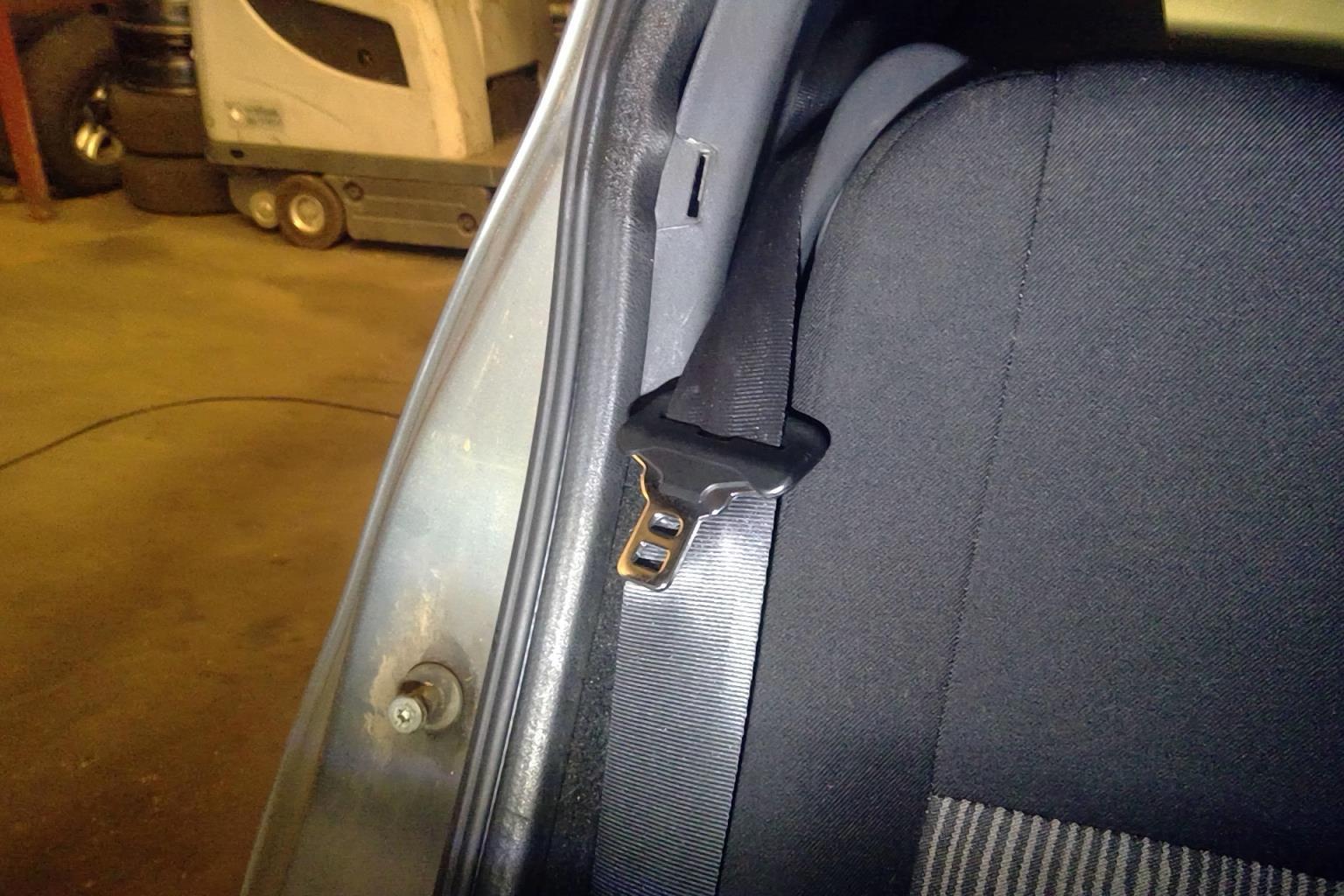 Ceinture arriere droit