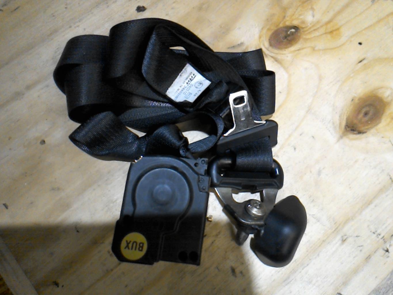 Ceinture arriere droit