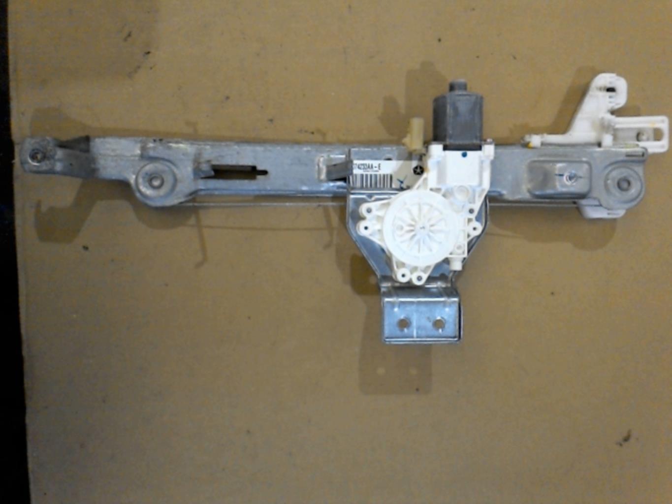 Leve vitre electrique arriere gauche