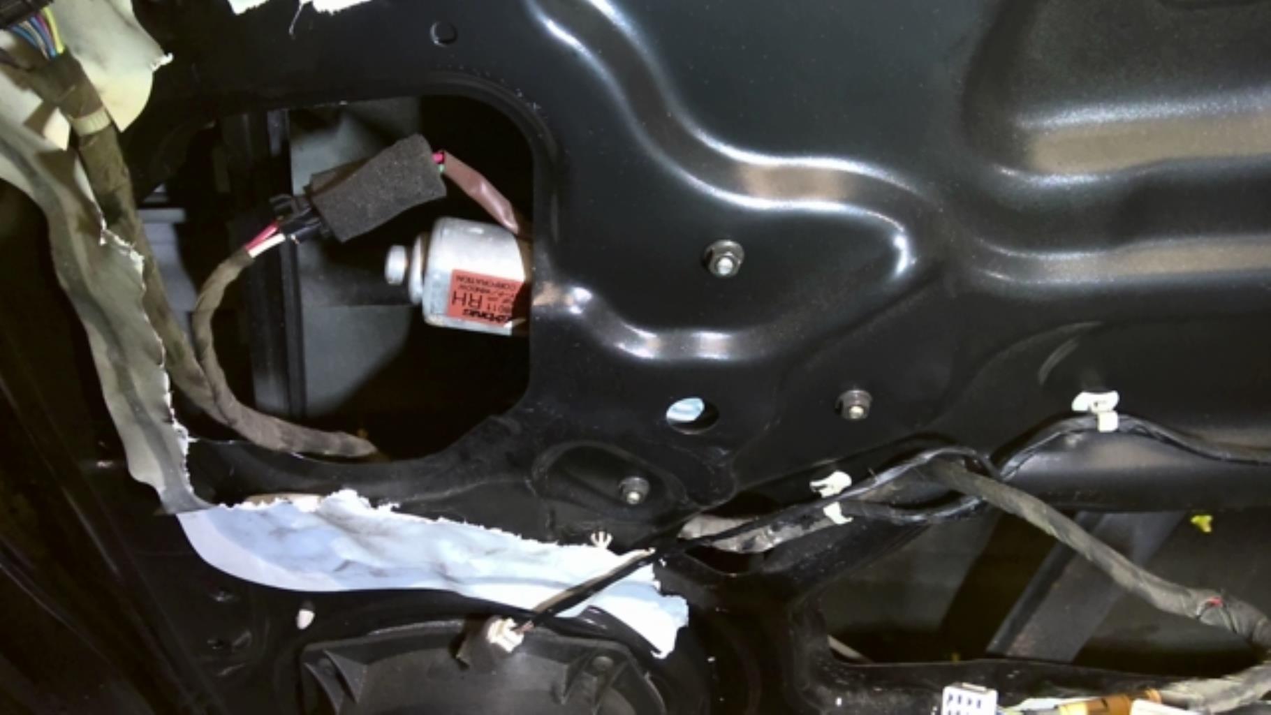 Leve vitre electrique avant droit