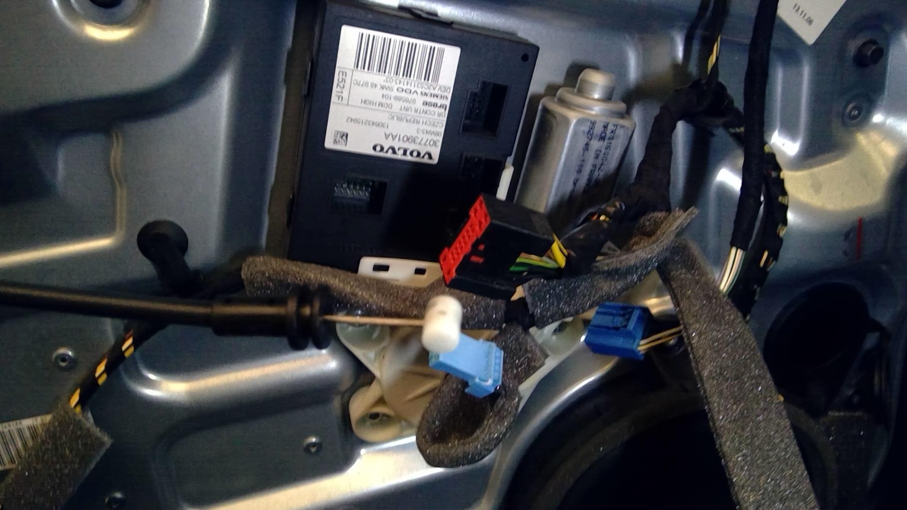 Leve vitre electrique avant gauche