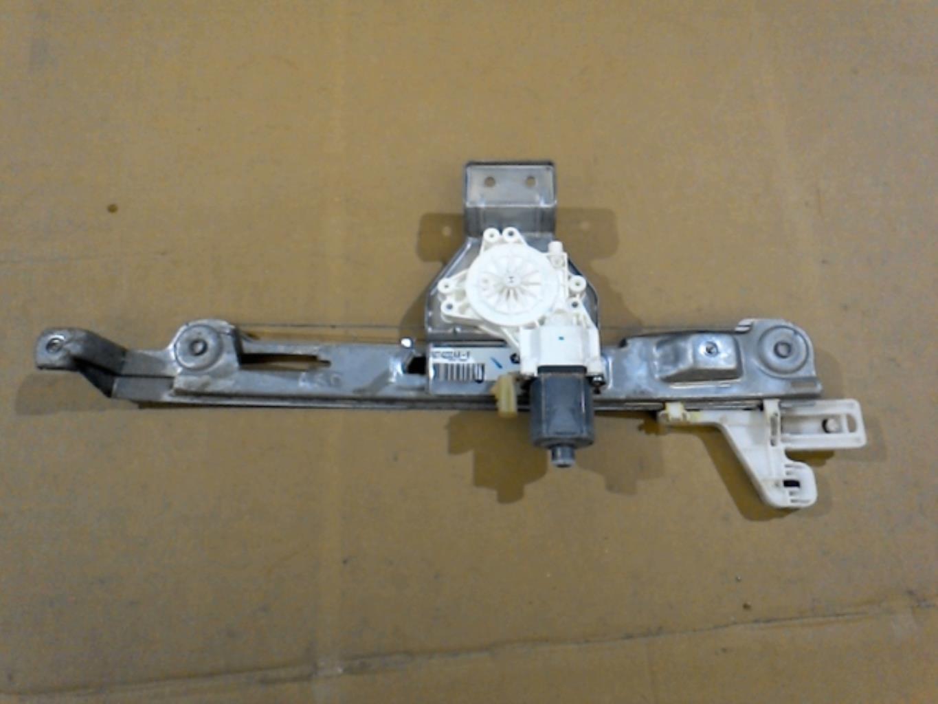Leve vitre electrique arriere droit