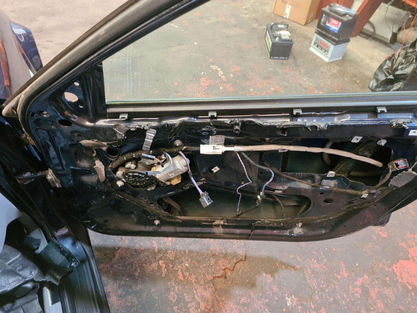 Mecanisme de leve vitre electrique avant droit