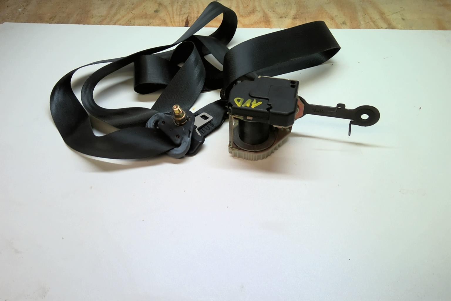 Ceinture avant droit