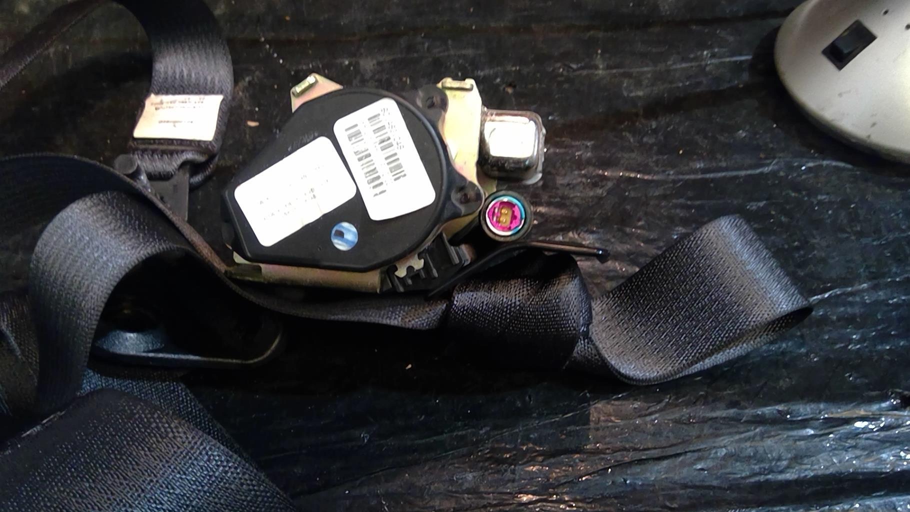 Ceinture avant droit