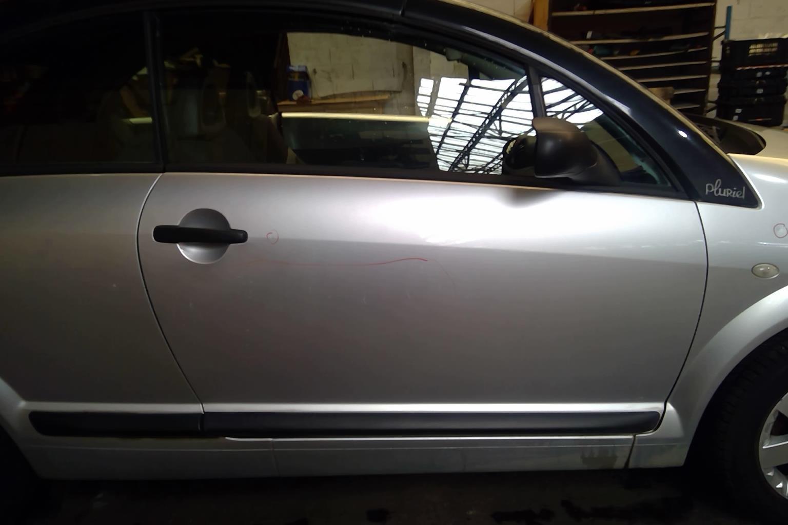 Porte avant droit