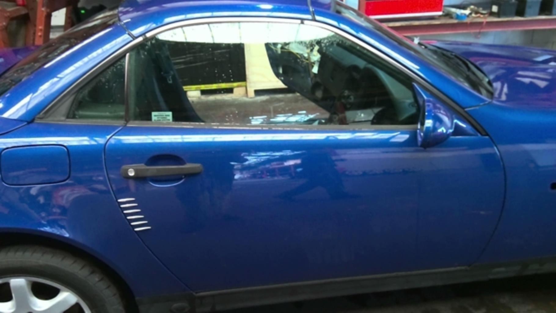Porte avant droit