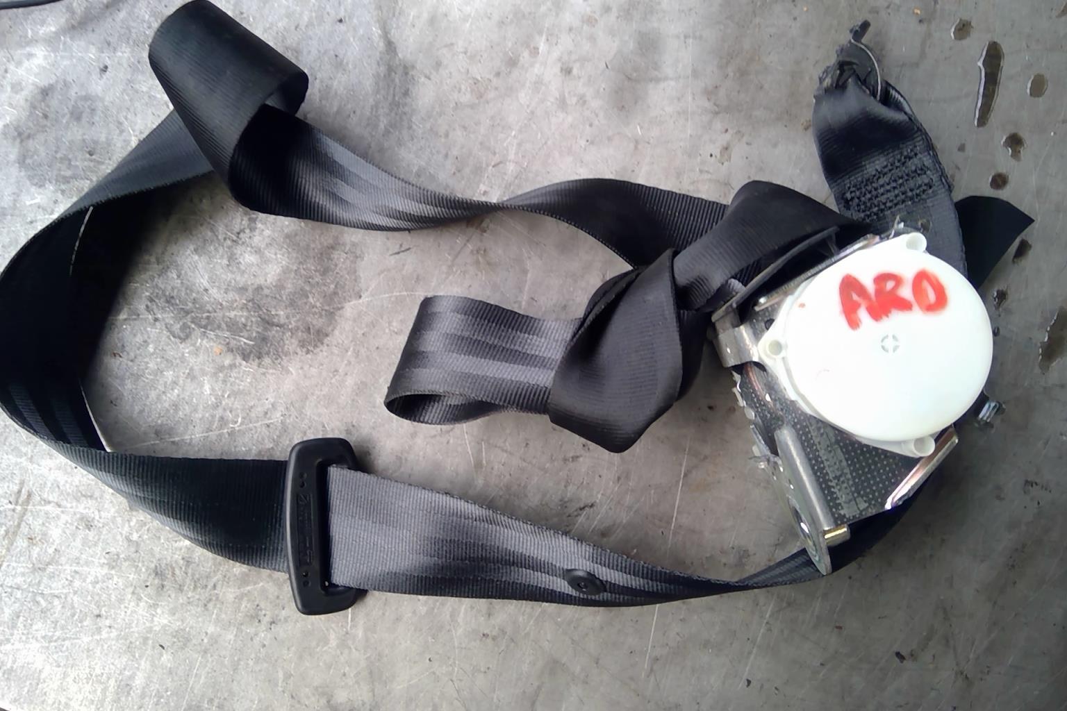 Ceinture arriere droit