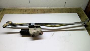 Moteur essuie glace avant