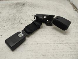 Attache ceinture arriere droit