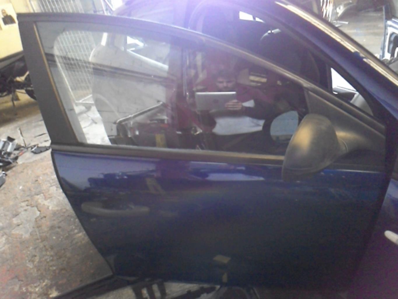 Porte avant droit