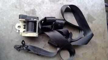 Ceinture arriere droit