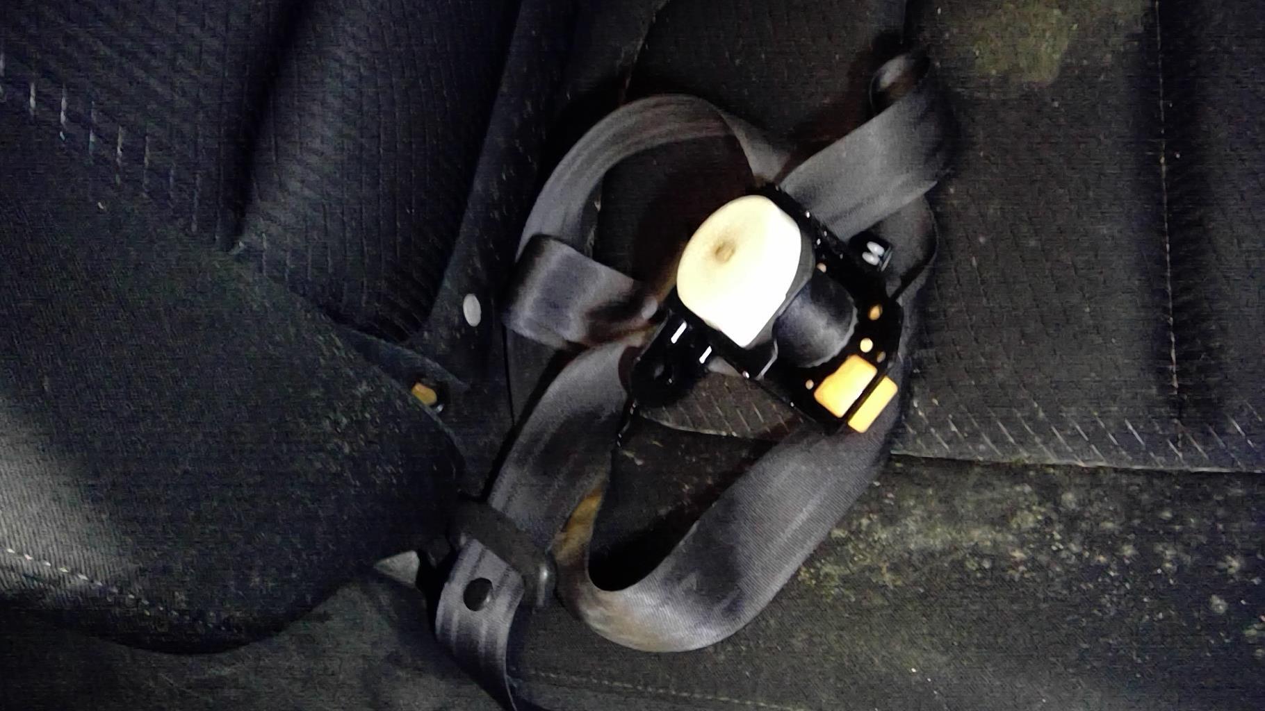 Ceinture arriere droit