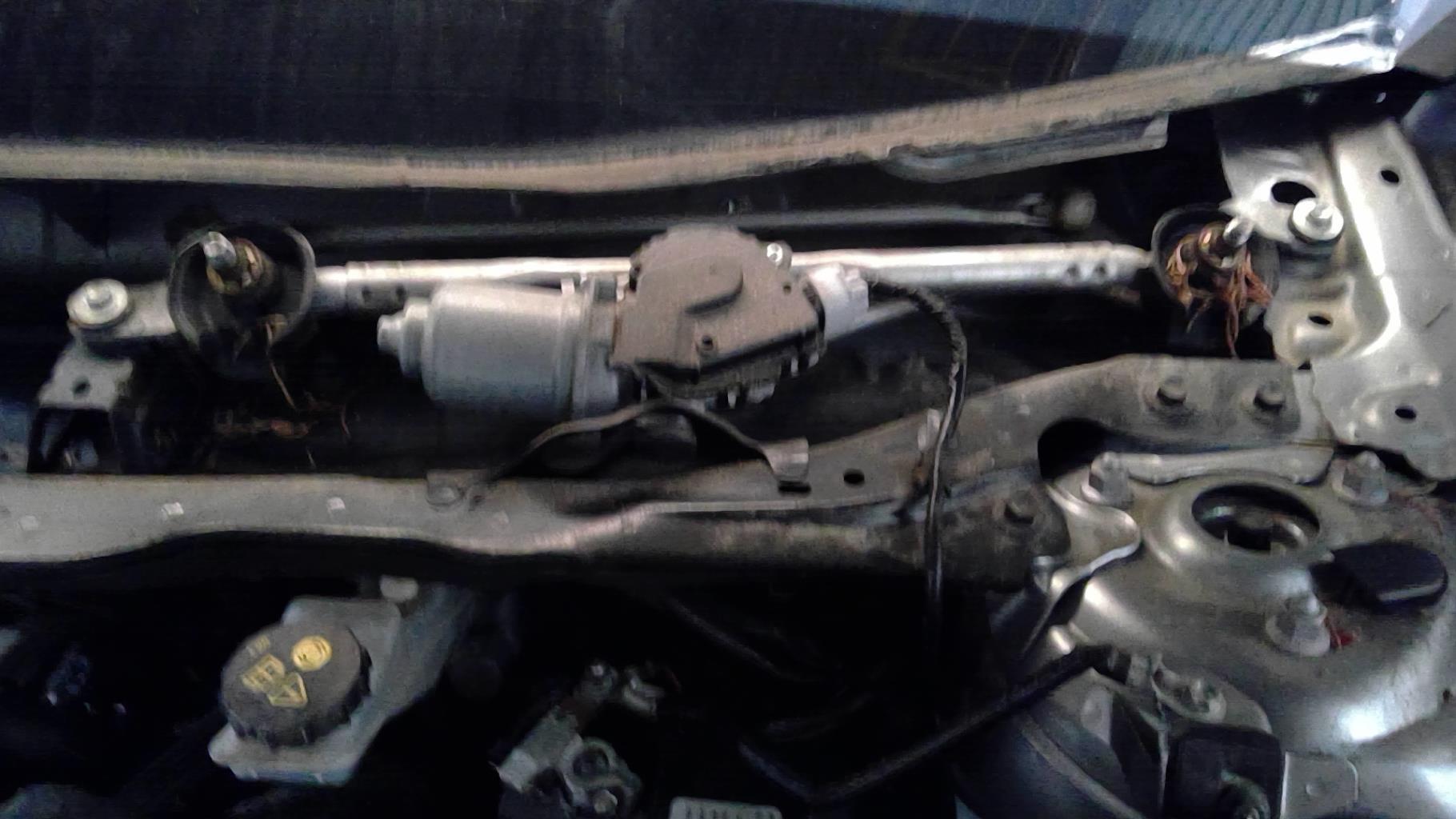 Moteur essuie glace avant