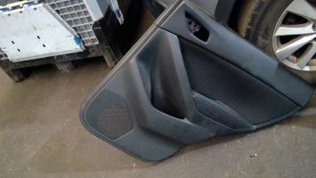 Panneau de porte arriere droit
