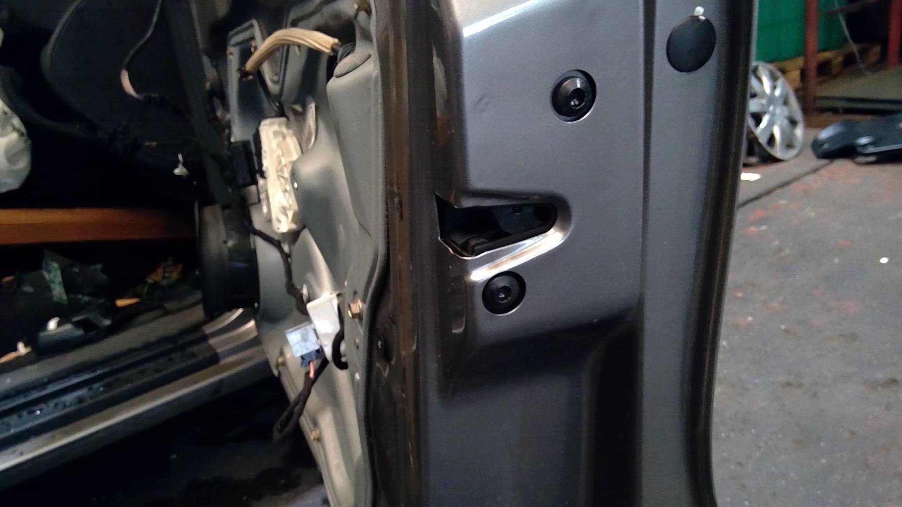 Serrure avant droit