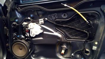 Leve vitre electrique avant droit