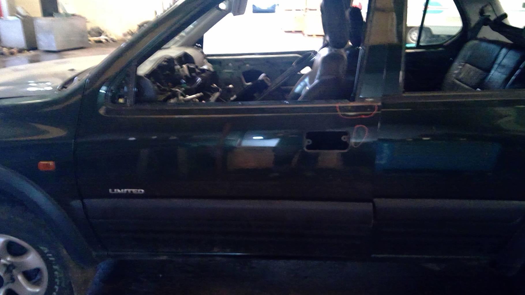 Porte avant gauche