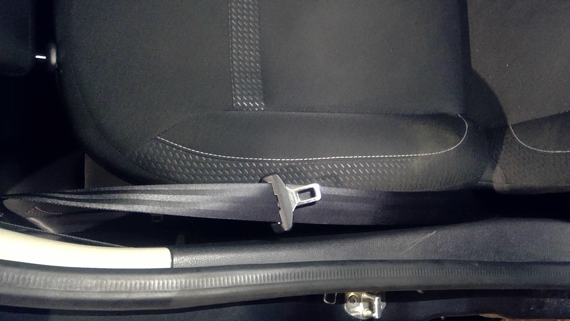 Ceinture avant droit