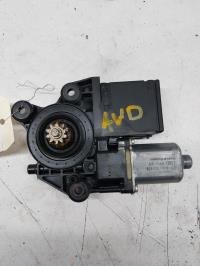 Moteur leve vitre avant droit