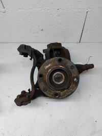 Moyeu avant gauche