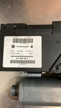 Mecanisme de leve vitre electrique avant gauche