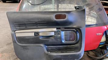 Panneau de porte avant gauche