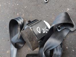 Ceinture arriere droit