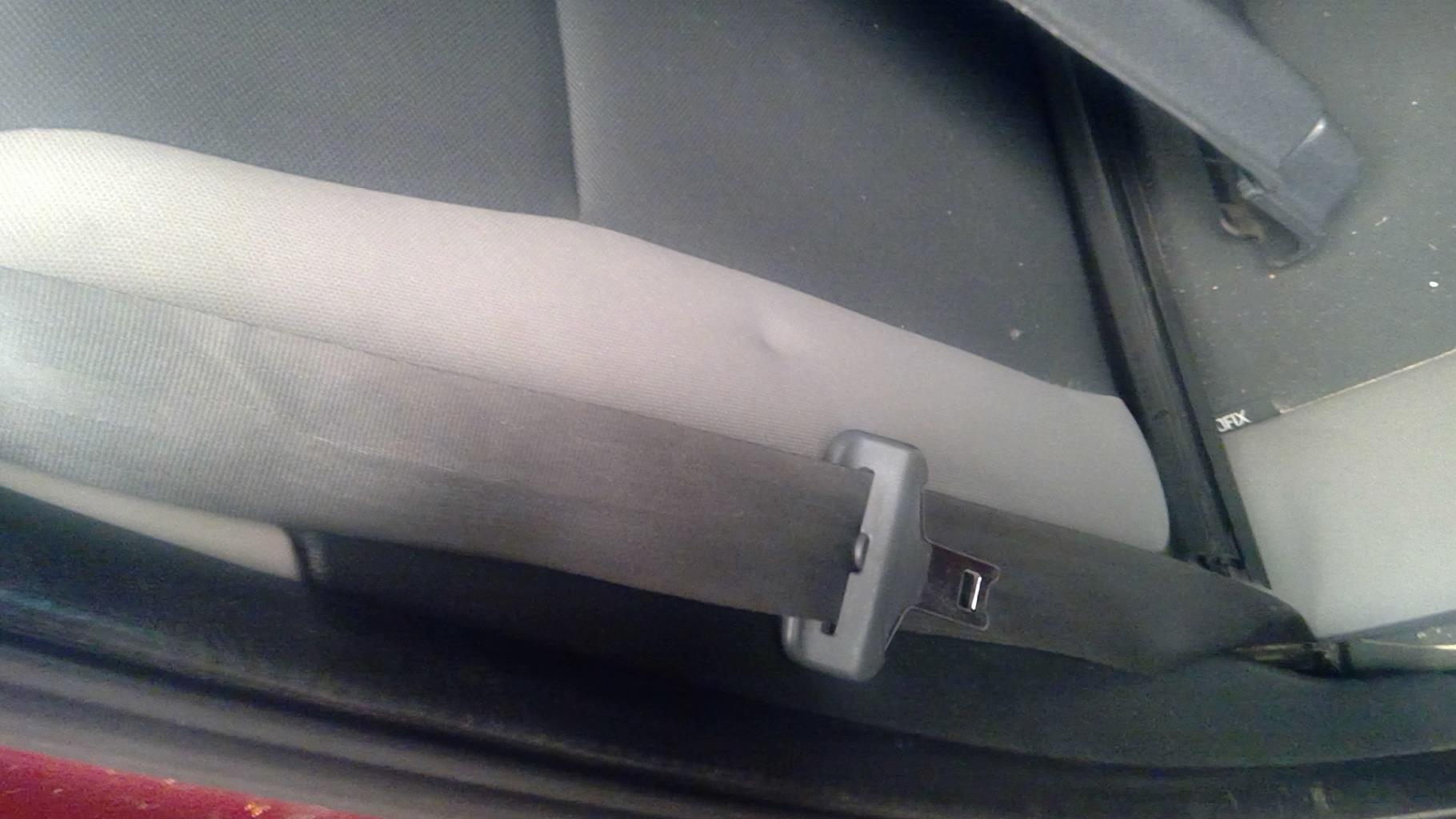 Ceinture arriere droit