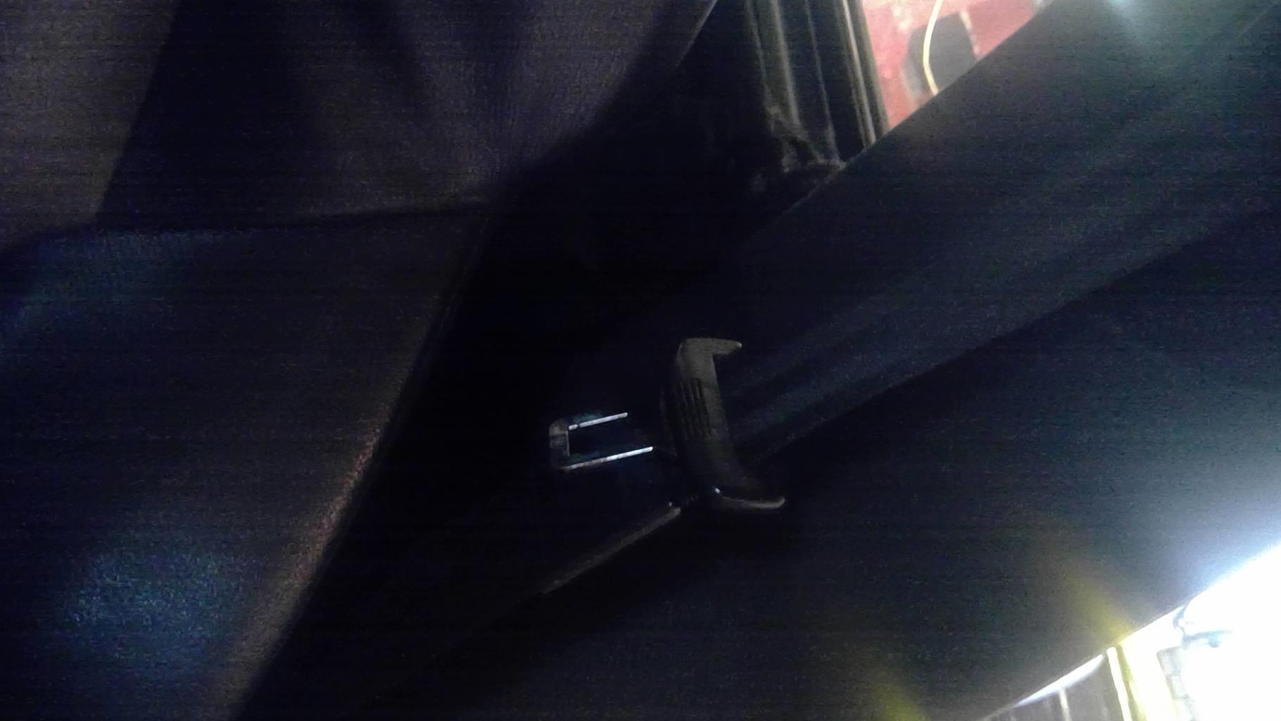 Ceinture avant gauche