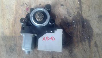 Moteur leve vitre arriere droit