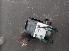 Bloc ABS (freins anti-blocage)