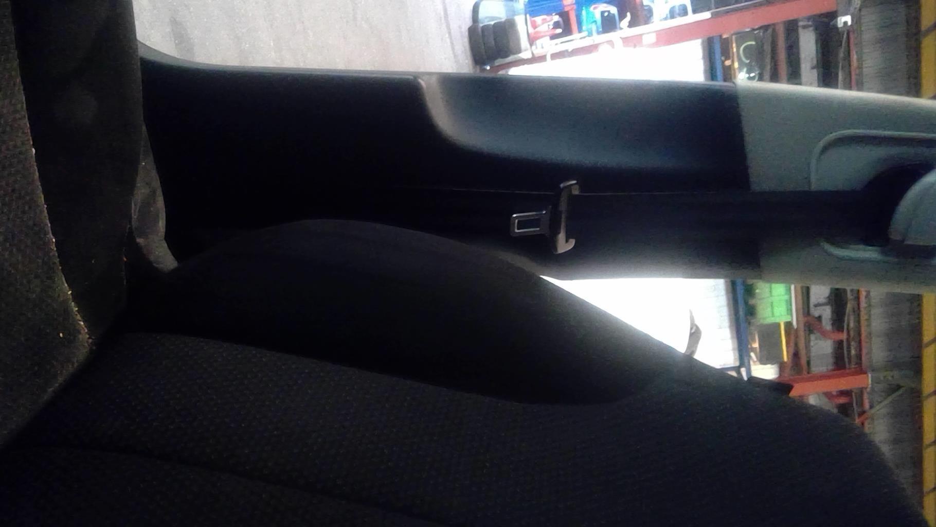 Ceinture avant droit