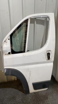 Porte avant gauche