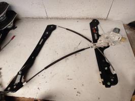 Mecanisme de leve vitre electrique avant droit