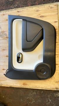 Panneau de porte avant droit