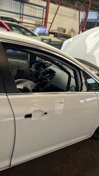 Porte avant droit