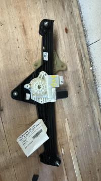 Mecanisme de leve vitre electrique avant gauche