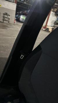 Ceinture avant droit