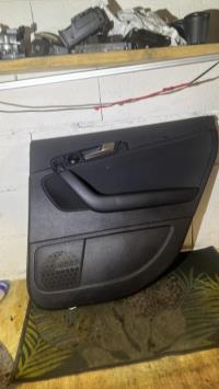 Garniture porte arriere droite