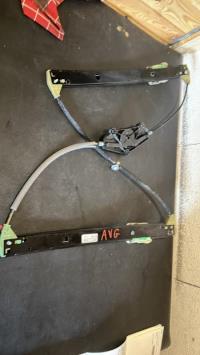 Mecanisme de leve vitre electrique avant gauche