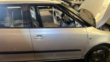 Porte avant droit
