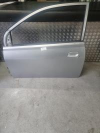 Porte avant gauche