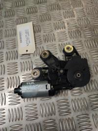 Moteur essuie glace arriere