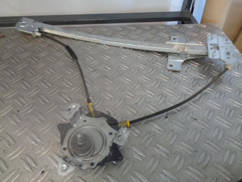 Mecanisme de leve vitre electrique avant droit
