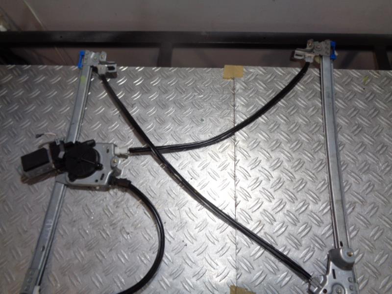 Leve vitre electrique avant droit