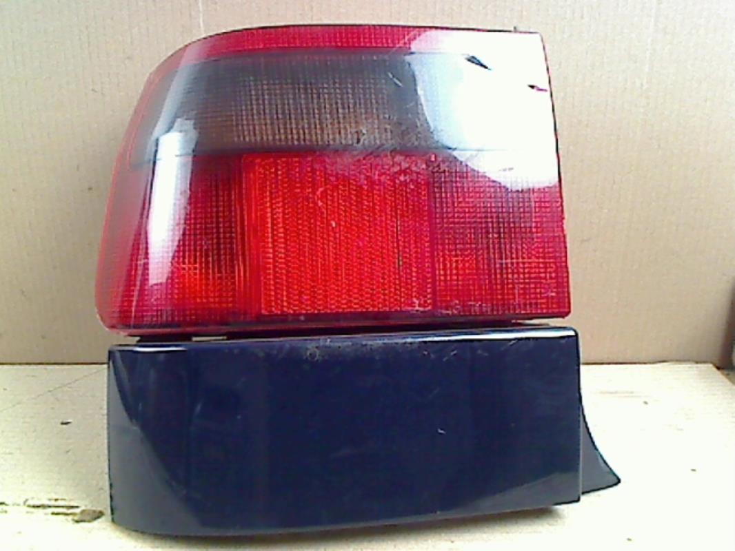 Fanale posteriore principale sinistro (luci)