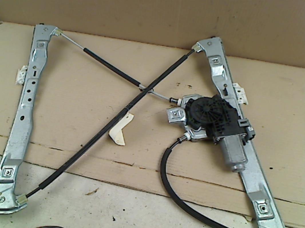 Leve vitre electrique avant droit